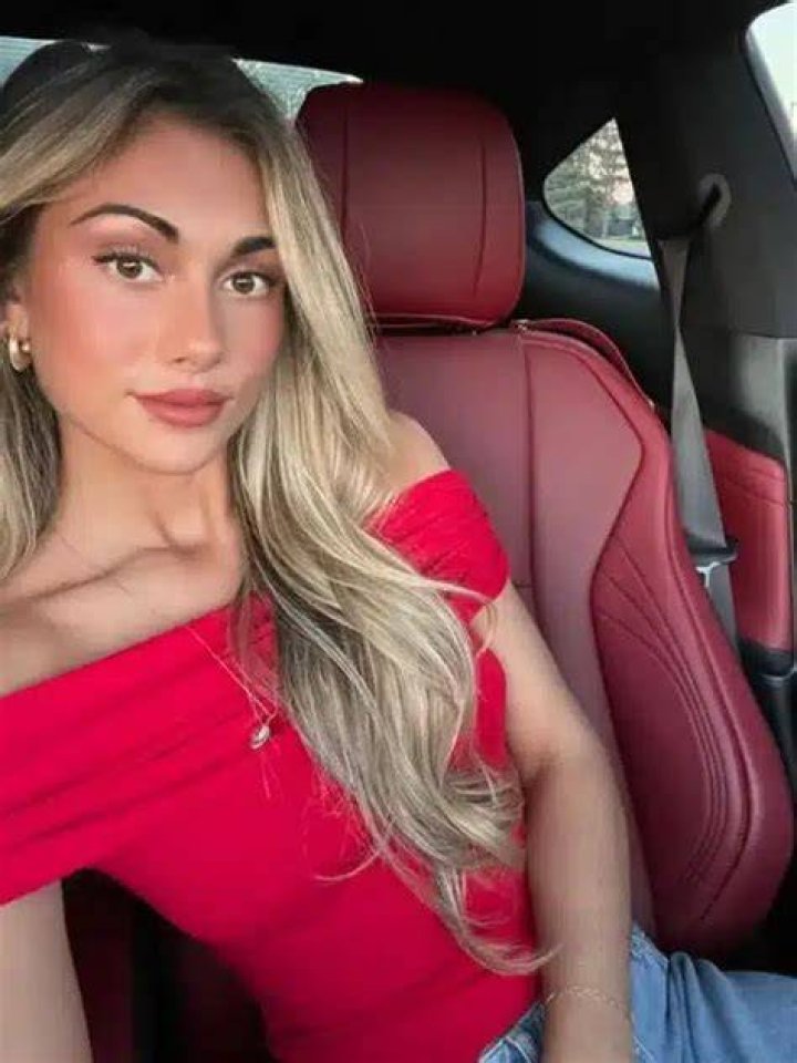 
Sandra Lou – Loufitlove Height, Weight, Net Worth, Age, Wiki, Who, Instagram, Biography 