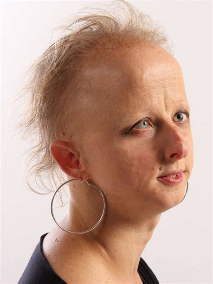 
Sarah Houbolt Height, Weight, Net Worth, Age, Birthday, Wikipedia, Who, Nationality, Biography 