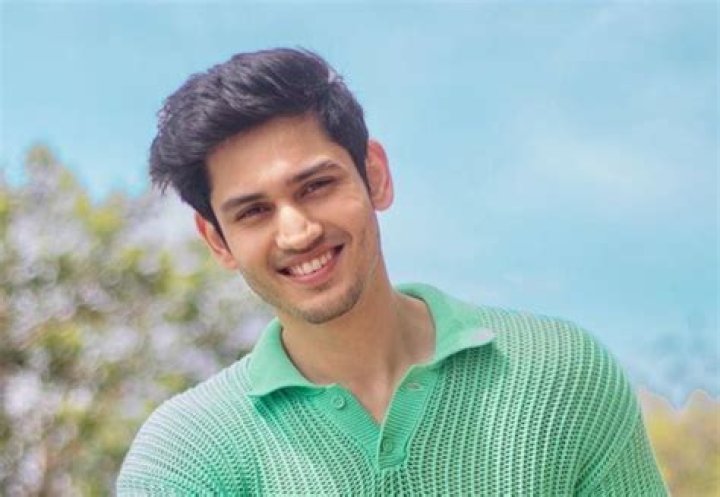 
Satvik Sankhyan Height, Weight, Net Worth, Age, Birthday, Wikipedia, Who, Nationality, Biography 