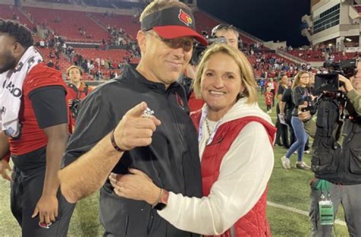 
Scott Satterfield Wife Beth Satterfield Ran Track At Appalachian State 