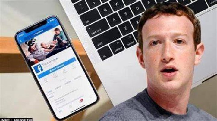 
Several Facebook users, including Zuckerberg, loose many followers 