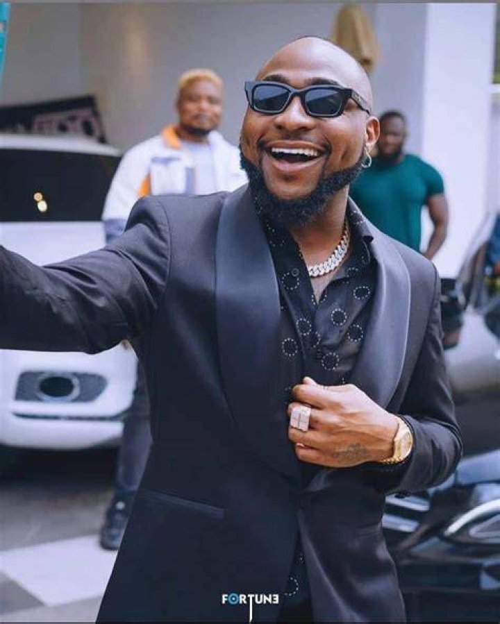
Singer Davido Spotted In Public For The First Time With His Fourth Child, Dawson [Video] 