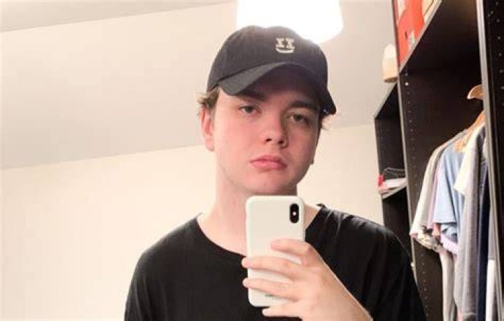 Smii7y Height, Weight, Net Worth, Age, Birthday, Wikipedia, Who, Nationality, Biography