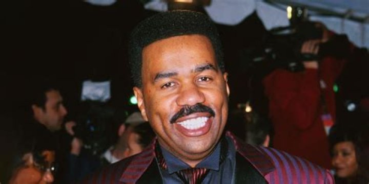 
Steve Harvey Brothers And Sisters Are His Extended Family 