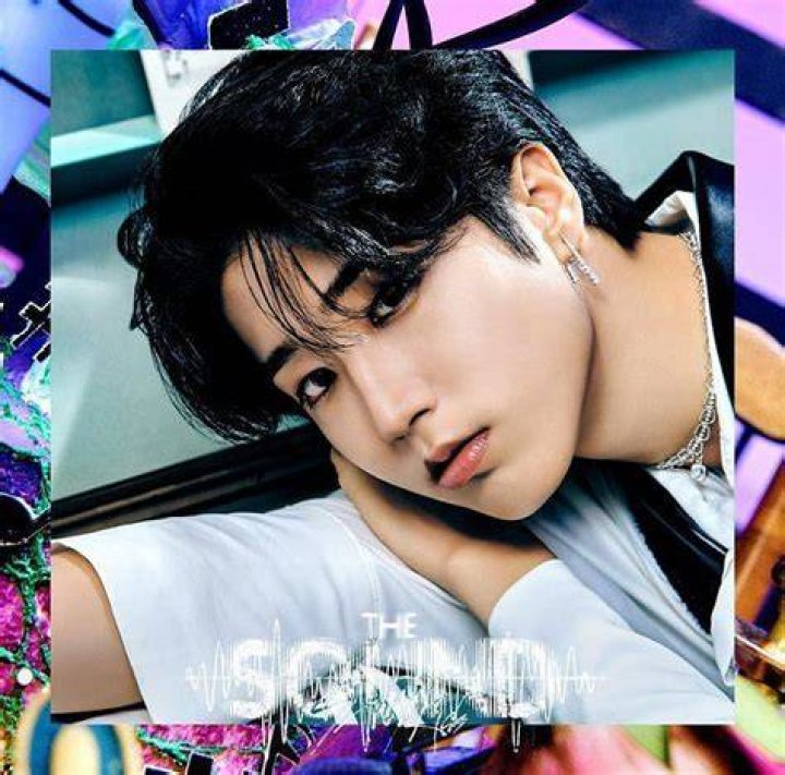 
Stray Kids release stunning concept photos & tracklist for their upcoming Japanese album, THE SOUND 