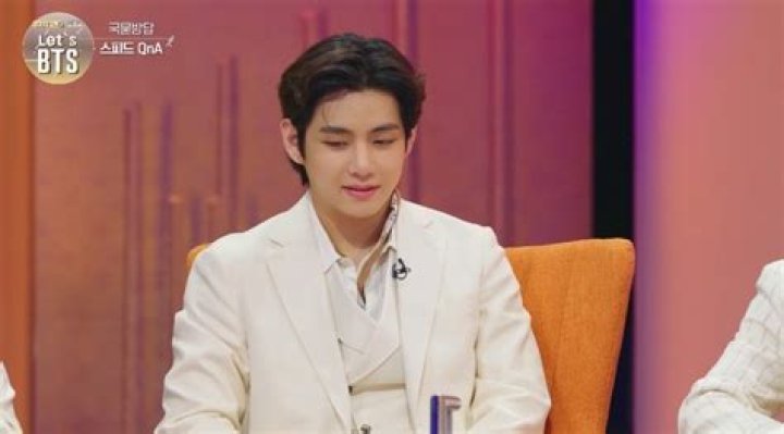 
Taehyung of BTS has been chosen as the number one Korean celebrity known for his filial piety by Elle Japan 
