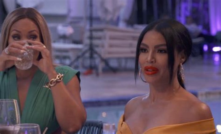 
“Talk about delusional”: Fans slam Gizelle for stating Wendy is “jealous” of Mia on RHOP 