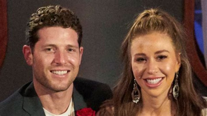 
‘The Bachelorette’ Preview: Gabby Walks Away From Jason After His Shocking Confession 