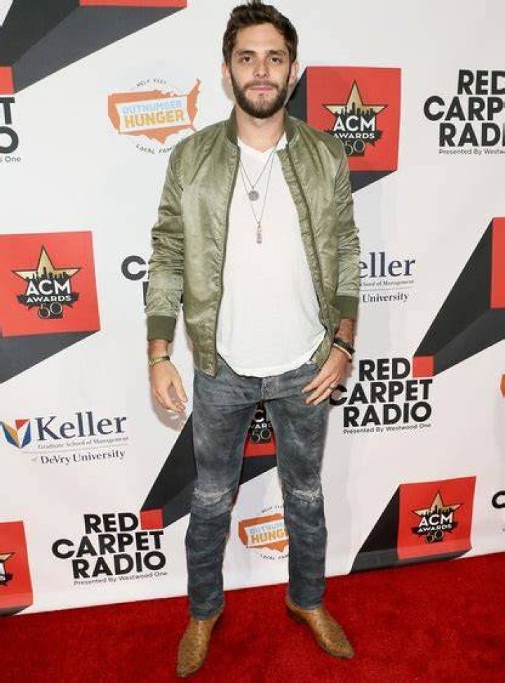 
Thomas Rhett Height, Weight, Net Worth, Age, Birthday, Wikipedia, Who, Nationality, Biography 
