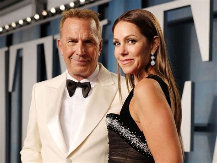 
Tom Waits’ Past Relationships and Ex-wife 