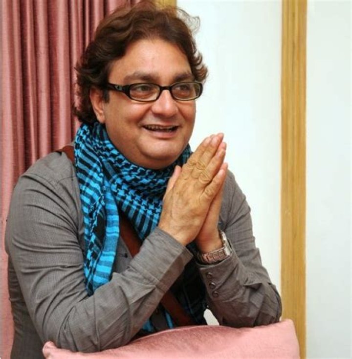 Vinay Pathak Height, Age, Wife, Biography, Wiki, Net Worth