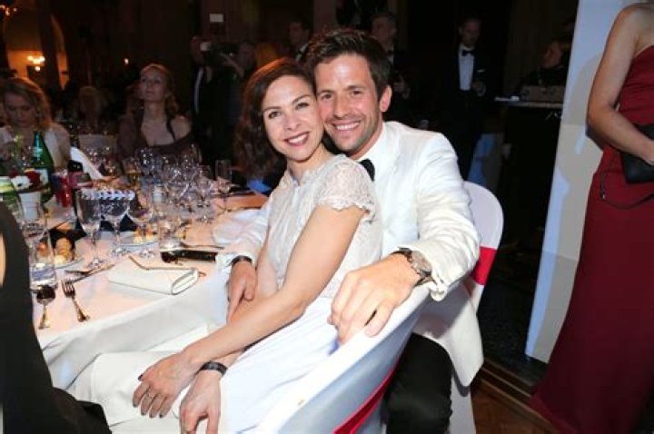 
Was Christian Oliver Divorced? Who is Christian Olivers Wife? Is Christian Oliver Still Married? 