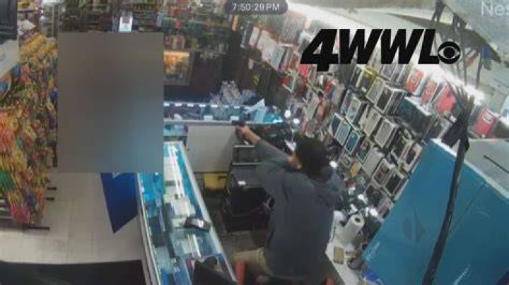 
What did Claude Vincent Griffin do? Florida man arrested as video shows suspect robbing Miami Gardens store 