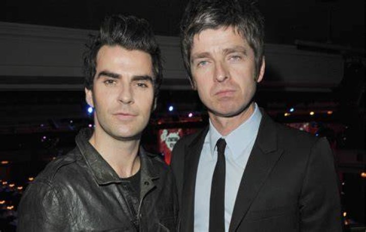 
What Happened To Kelly Jones Teeth? Illness & Health Update 