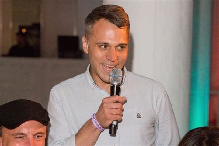 
What happened to Michael Lehrer? Tributes pour in as comedian and second city alum dies aged 44 