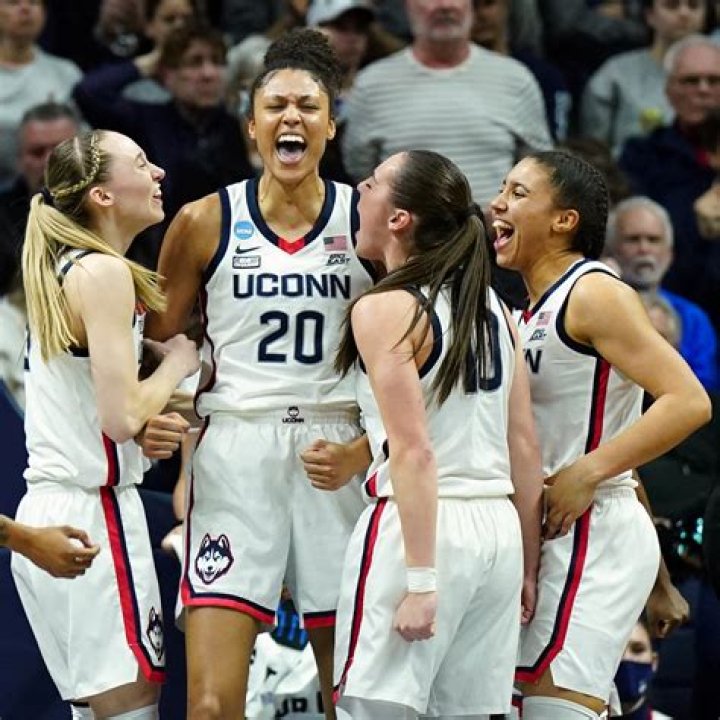 Who Are Alisha Lewis Parents And Family? UCF Girls Basketball Player Wiki