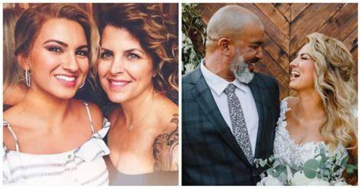 Who Are Allwyn & Laura Kelly? Tori Kelly Parents Brother & Net Worth
