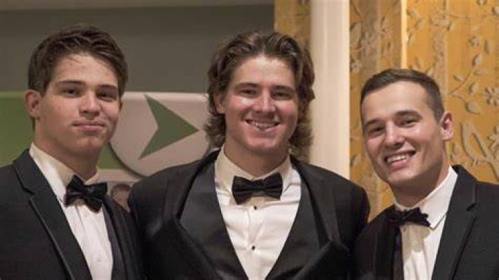 Who Are Mark Herbert And Holly Herbert? Five Facts To Learn About Justin Herbert’s Parents