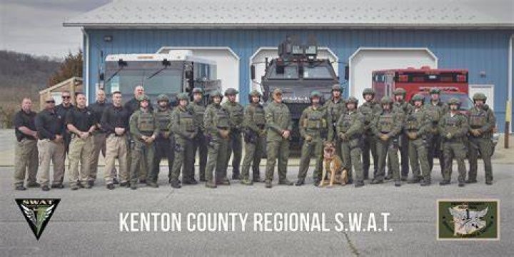 
Who Is Andrew Hutchinson From Fort Thomas? Kenton County SWAT Try To Diffuse The Hostage Situation 