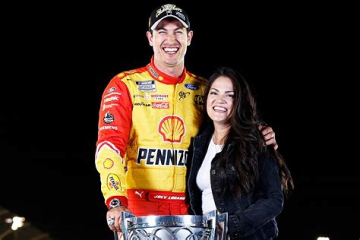 
Who Is Danielle Logano? Meet Joey Logano’s Sister On instagram 