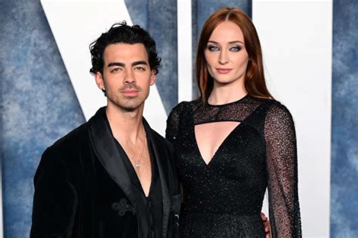 Who Is Jordan Jonas wife Janahlee? Did Alone: The Skills Challenge Contestant Kill Wolverine?
