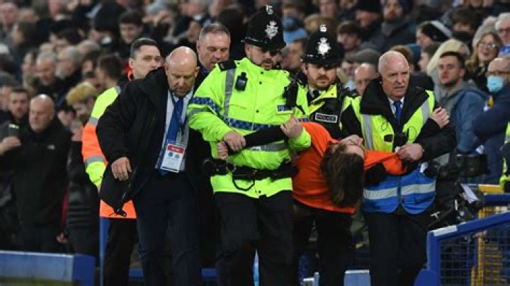 
Who Is Louis McKechnie? Details On The Zealot From The Everton Vs Newcastle Game Today- What Is He Protesting For? 