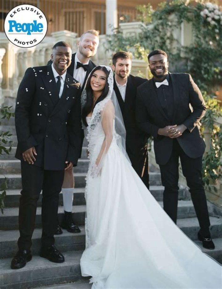 
Who is singer Kirstin Maldonado from “Pentatonix”? Her Bio: Fiancé Jeremy Michael Lewis, Wedding, Net Worth, Engaged, House 