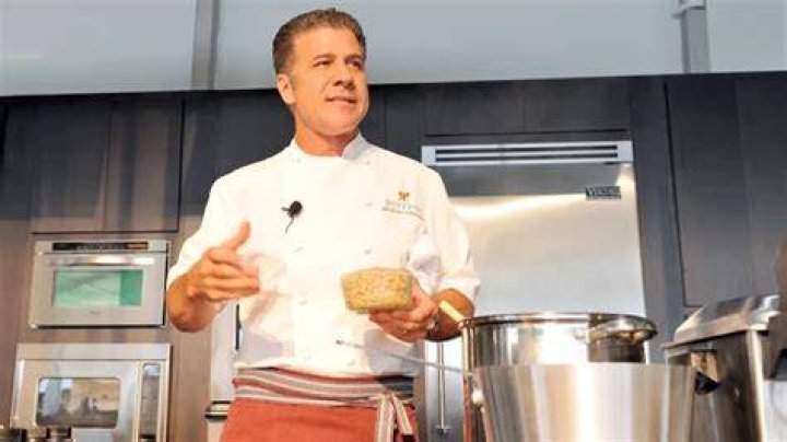 Who was Michael Chiarello? Bay Area celebrity chef dies due to anaphylactic shock