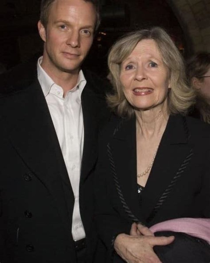 
Who was Peter Penry-Jones, Angela Thorne’s husband? 
