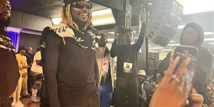 
Why Asake stepped off the stage during concert in Baltimore US – Singer’s management 
