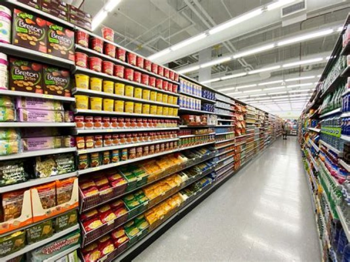 
Woman Gets $2,800 Worth of Free Groceries During Trader Joe’s Pandemonium 