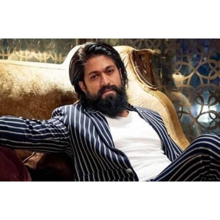 
Yash Raj Height, Weight, Net Worth, Age, Birthday, Wikipedia, Who, Nationality, Biography 