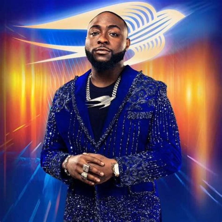 
“You want to use Davido to trend your album,” says singer Benkrezt. 