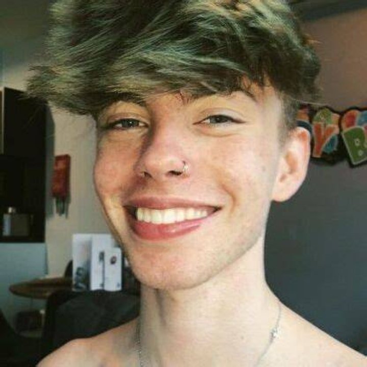 Zephan Clark Height, Weight, Net Worth, Age, Birthday, Wikipedia, Who, Instagram, Biography